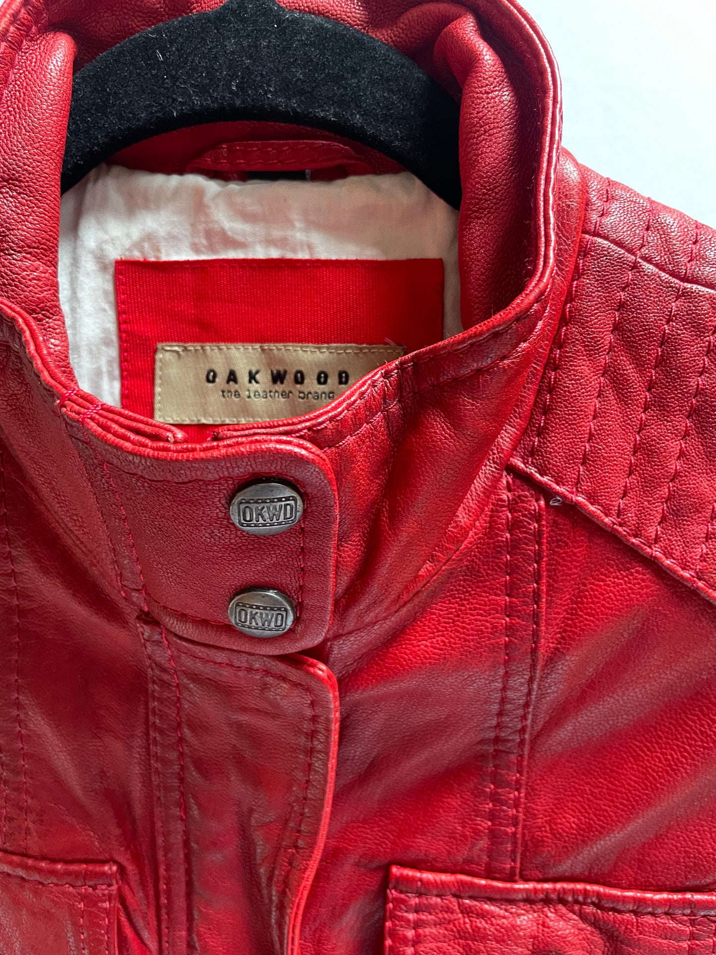 CHAQUETA CUERO ROJA